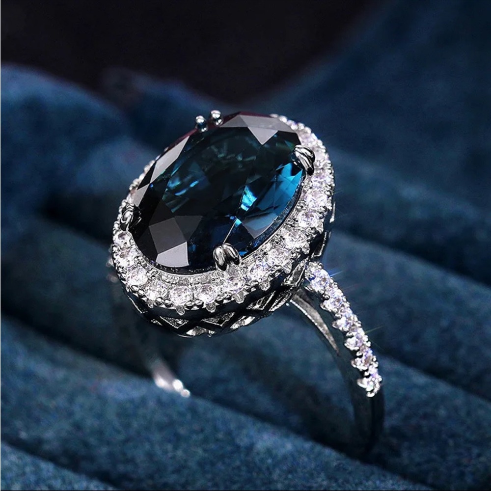 New 925 Silver Blue CZ Women Wedding Party Eternity Ring - Picture 5 of 6